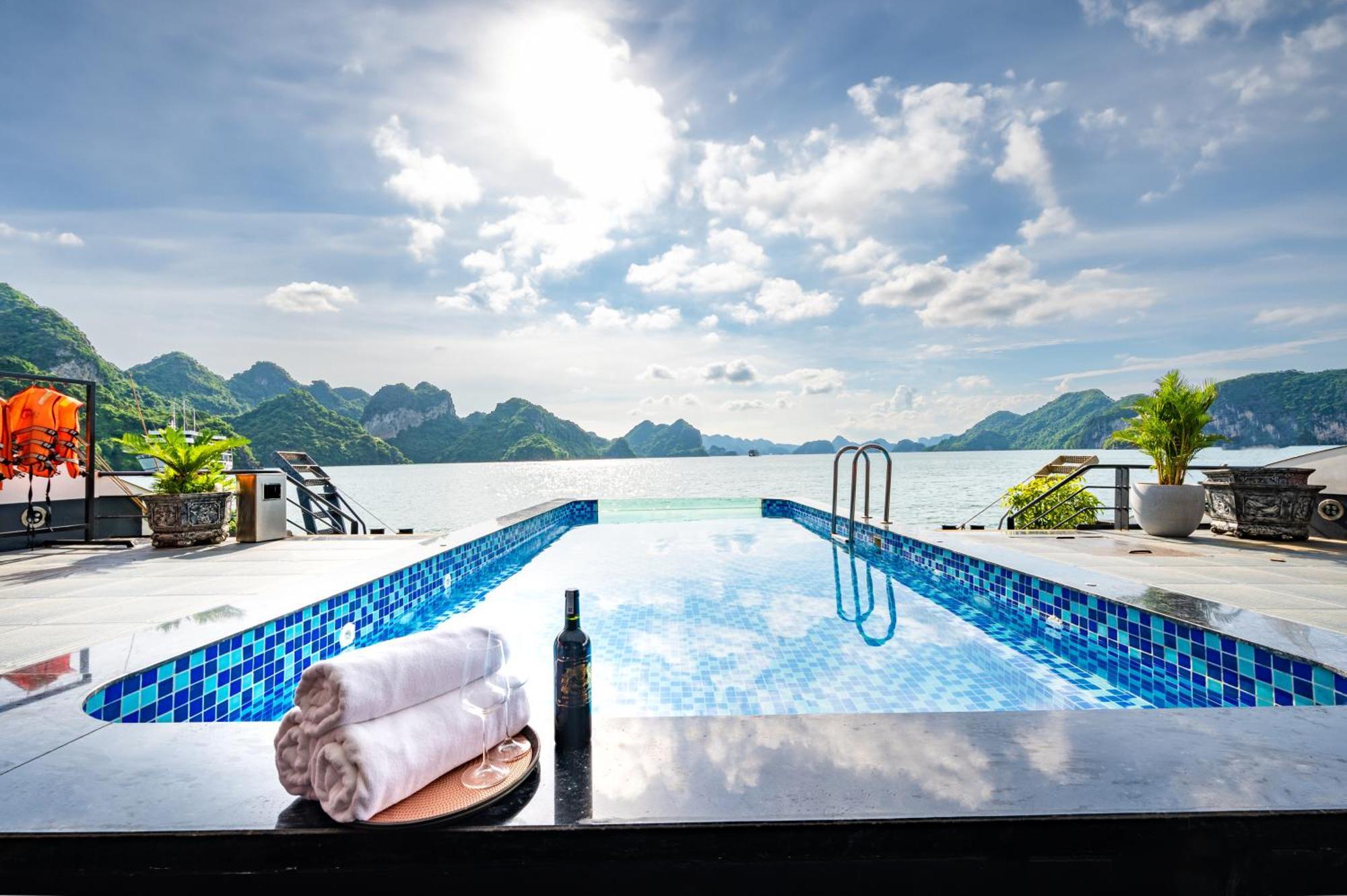 Velar Of The Sea Ha Long Exterior foto