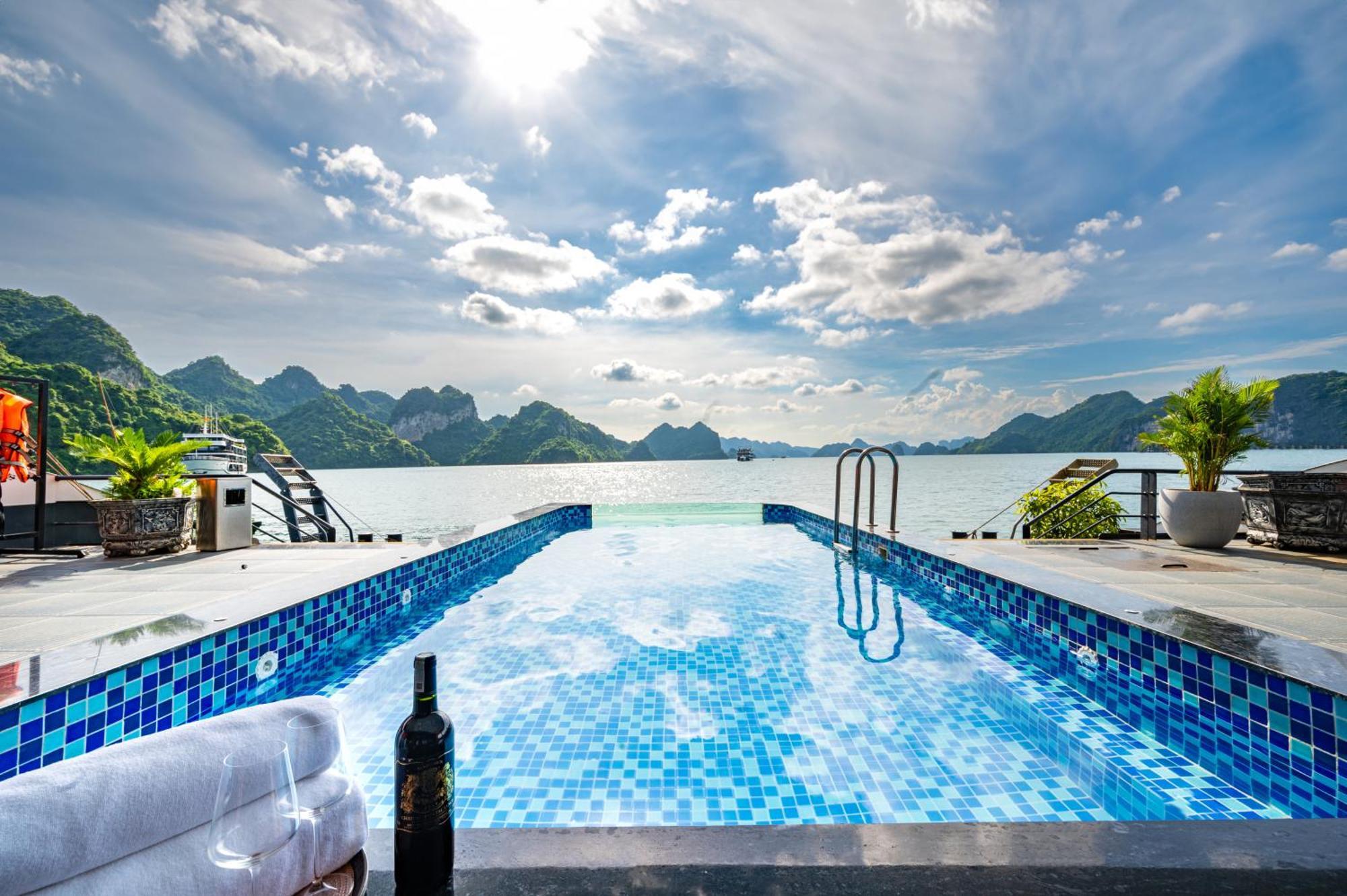 Velar Of The Sea Ha Long Exterior foto